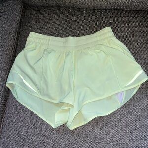 Lululemon Athletica Black Hotty Hot shorts size 6. Lime